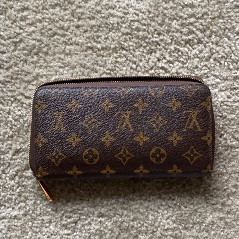 Louis Vuitton wallet